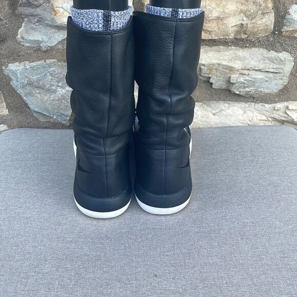 Women's Nike Roshe Two Hi Flyknit Leather Boots size 10 - Picture 4 of 12